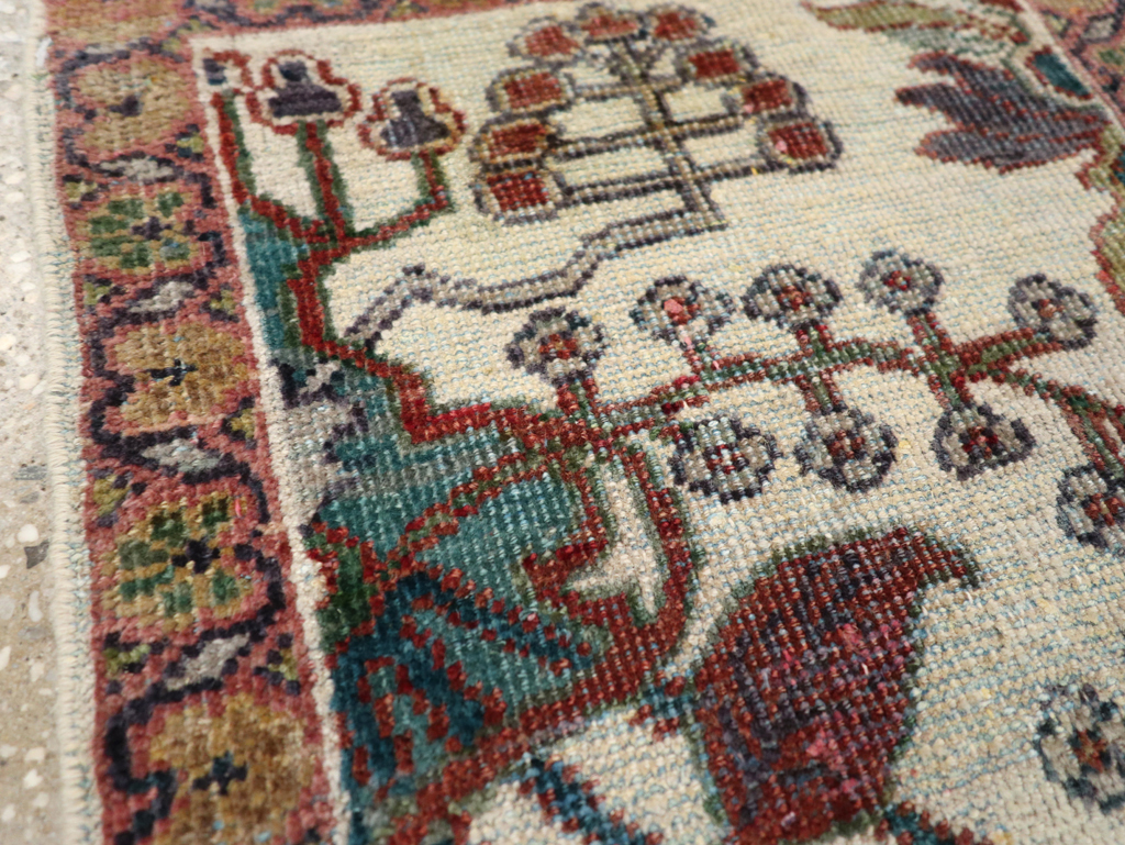 Vintage Persian Mahal Rug, No.17949 - Gss