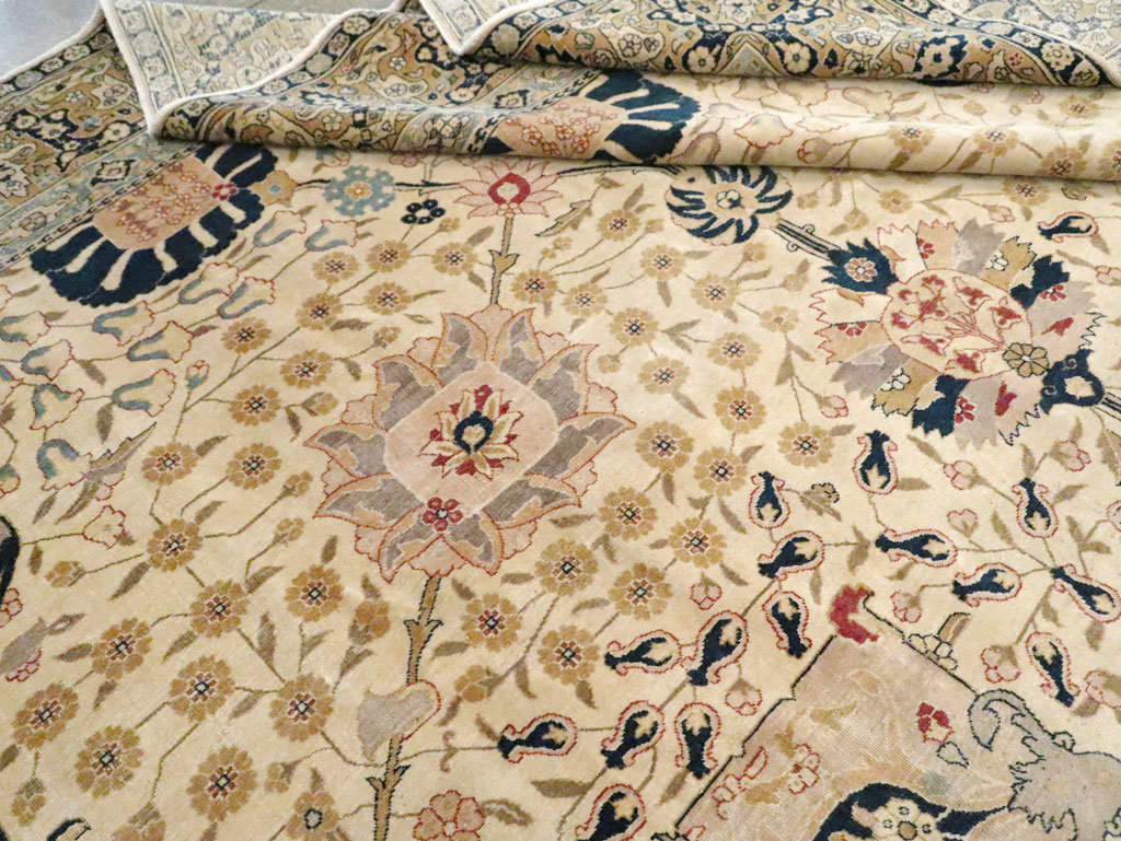 Antique Persian Tabriz Carpet, No.18022 - Gss