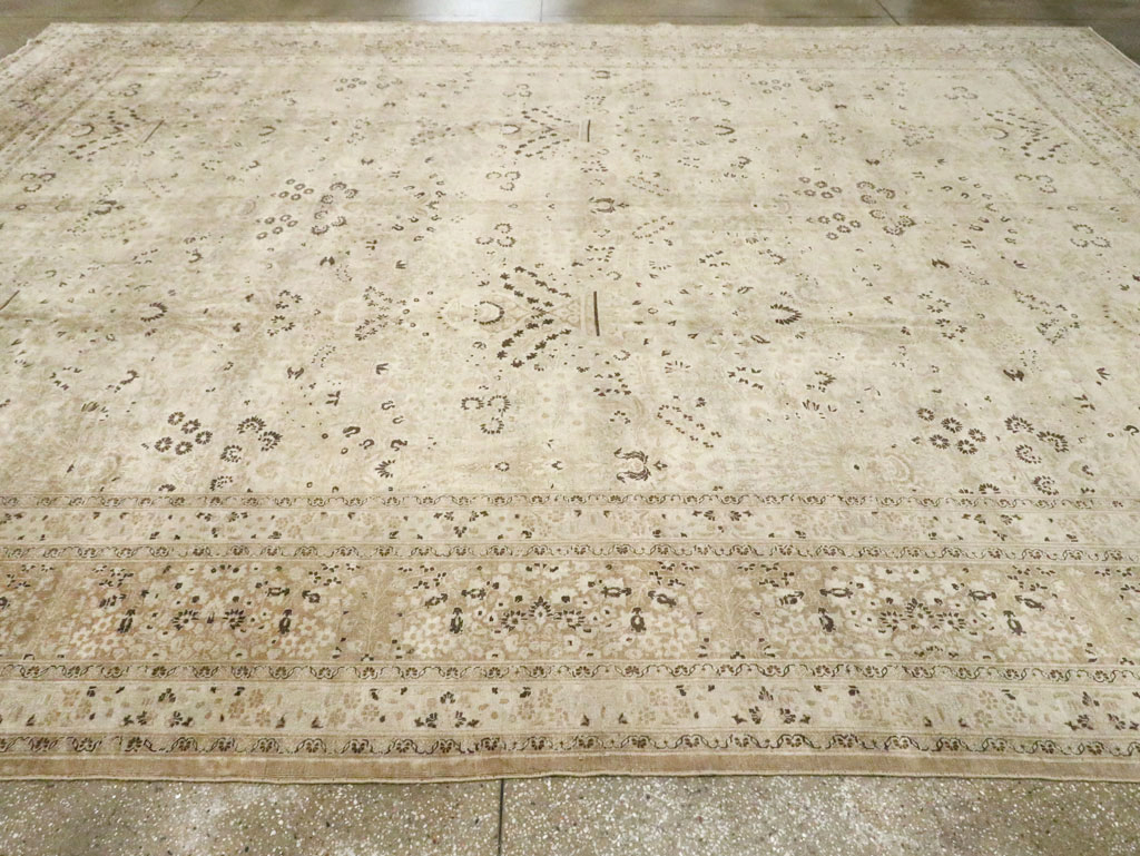 Antique Persian Mashad Carpet, No.18064 - Gss