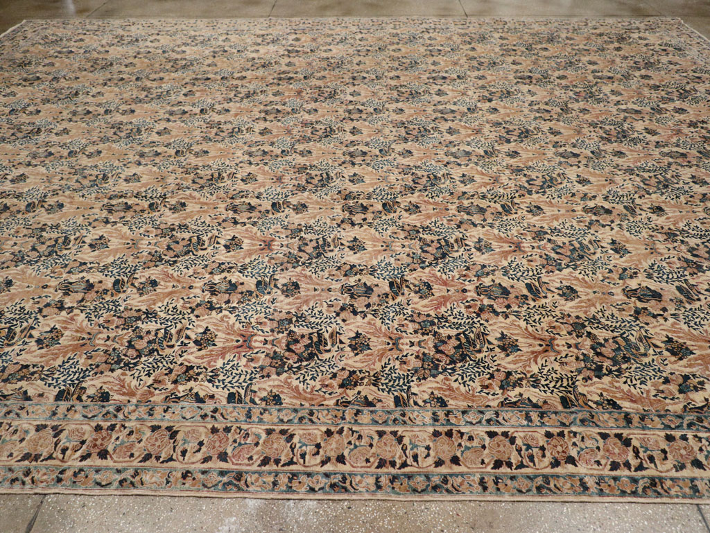 Antique Persian Lavar Kerman Carpet, No.18137 - Gss