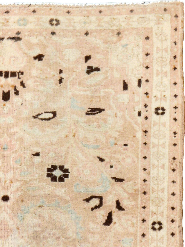 Antique Persian Tabriz Rug, No.18160 - Gss