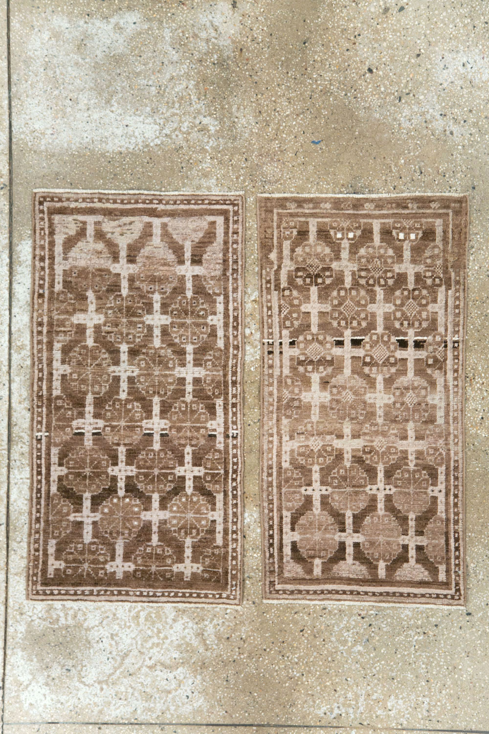 Antique East Turkestan Khotan Rug (Pair: 2 of 2), No.18241 - Gss