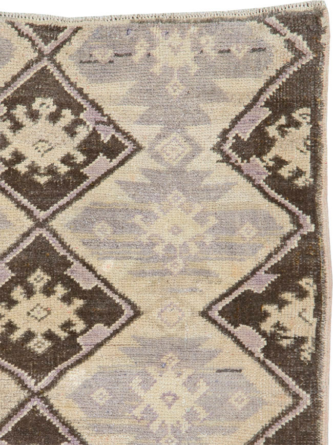 Vintage Turkish Anatolian Rug, No.18280 - Gss