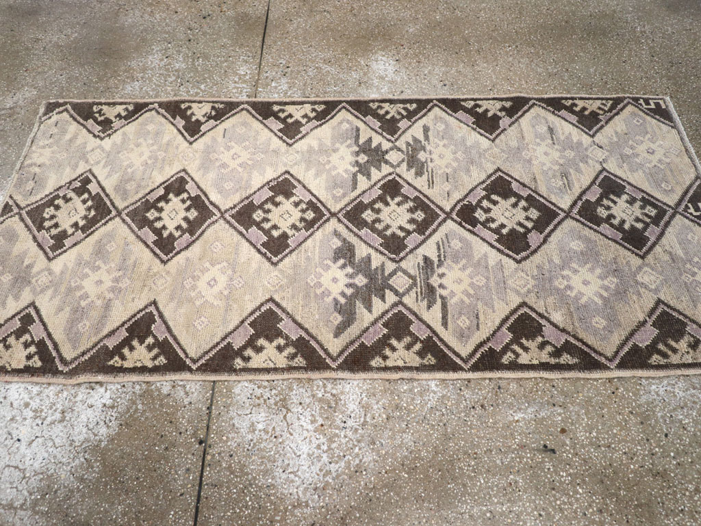 Vintage Turkish Anatolian Rug, No.18280 - Gss