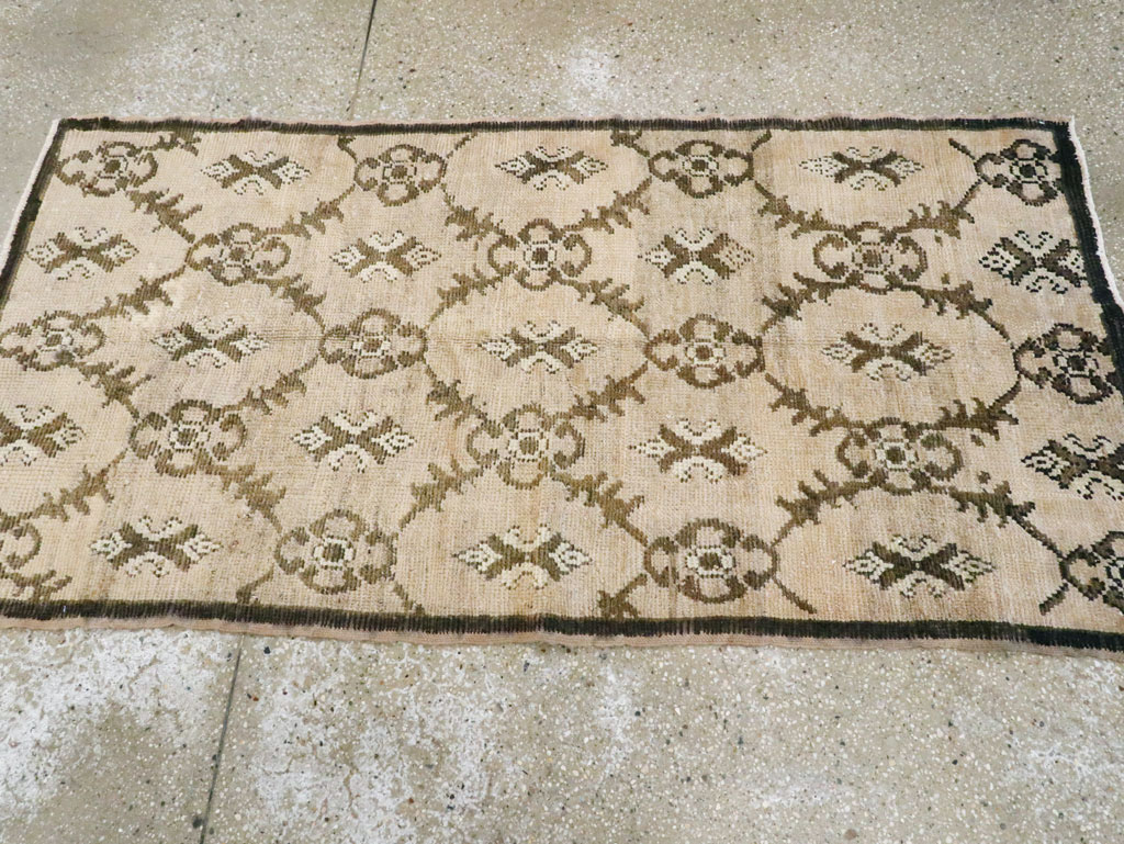 Vintage Turkish Anatolian Rug, No.18282 - Gss