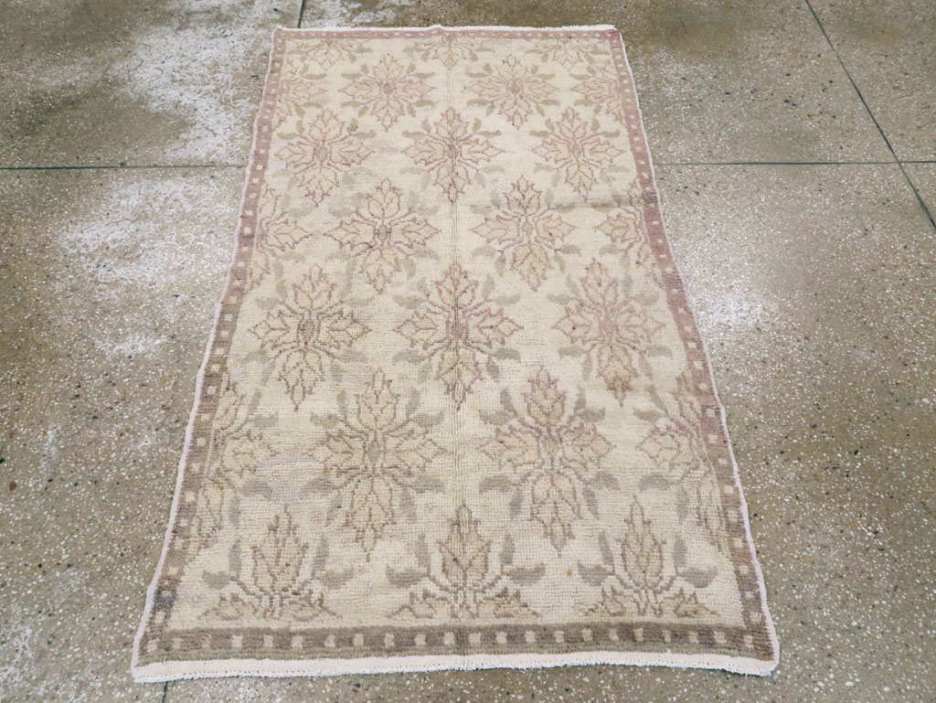 Vintage Turkish Anatolian Rug, No.18295 - Gss
