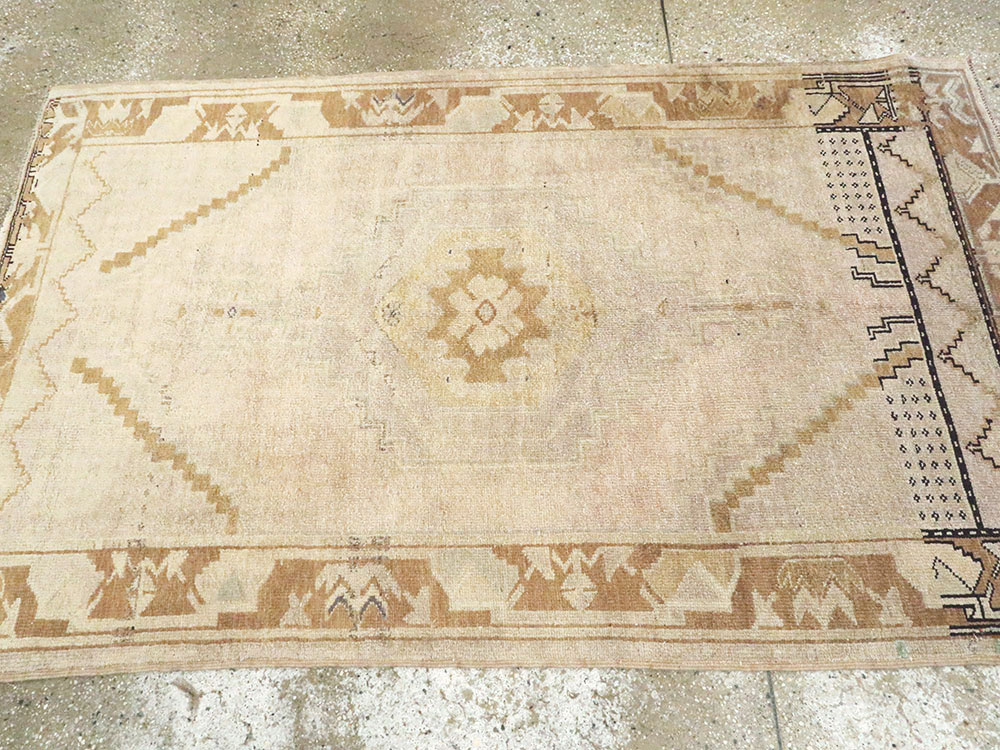 Vintage Turkish Oushak Rug, No.18314 - Gss