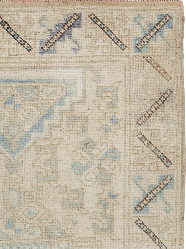 Vintage Anatolian Rug, No.18316 - Gss