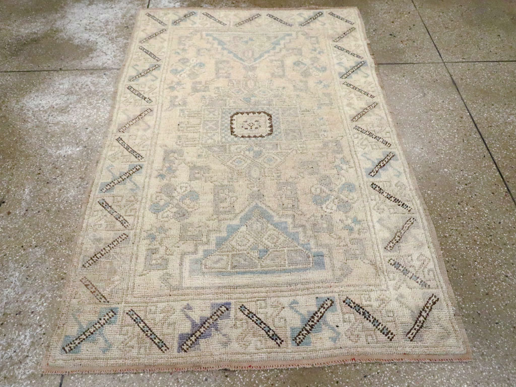 Vintage Anatolian Rug, No.18316 - Gss