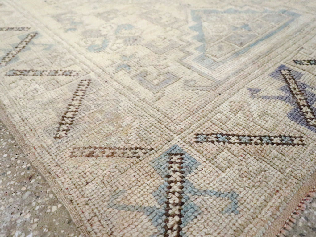 Vintage Anatolian Rug, No.18316 - Gss