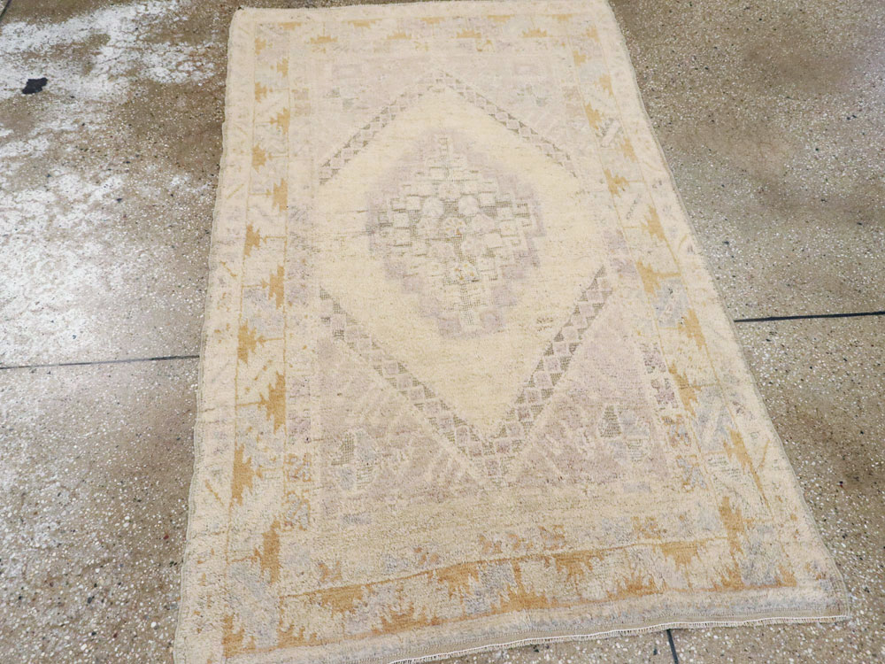 Vintage Turkish Oushak Rug, No.18319 - Gss