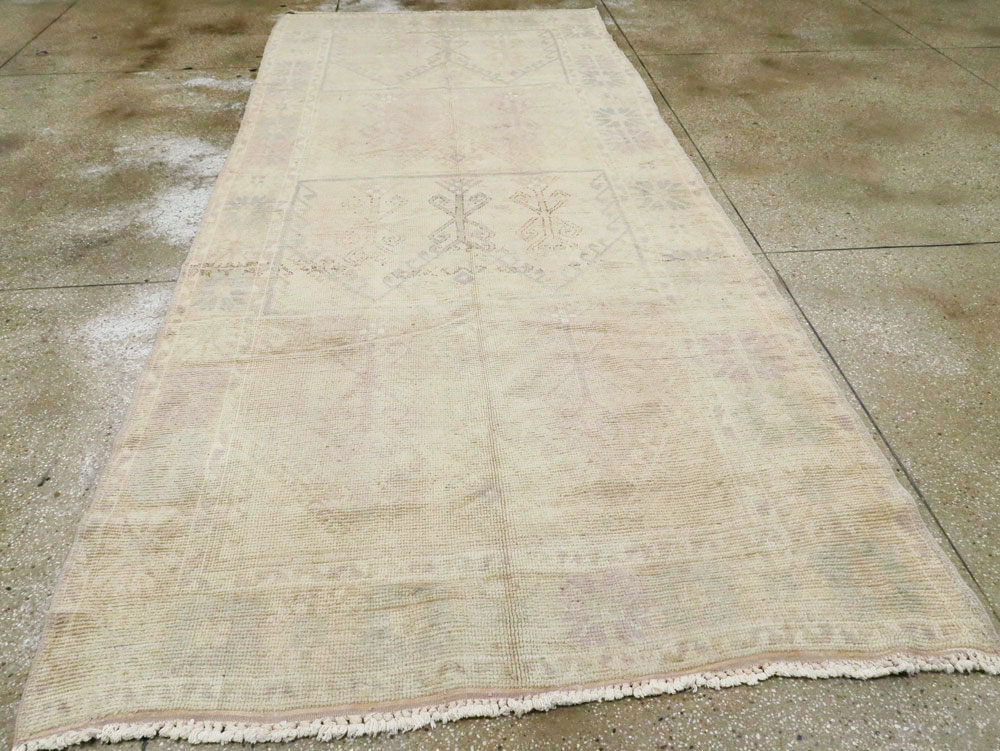Vintage Turkish Oushak Rug, No.18326 - Gss