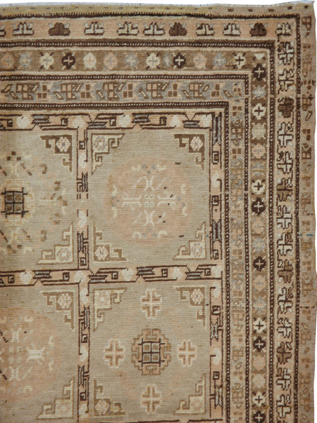 Vintage East Turkestan Khotan Carpet, No.18368 - Gss