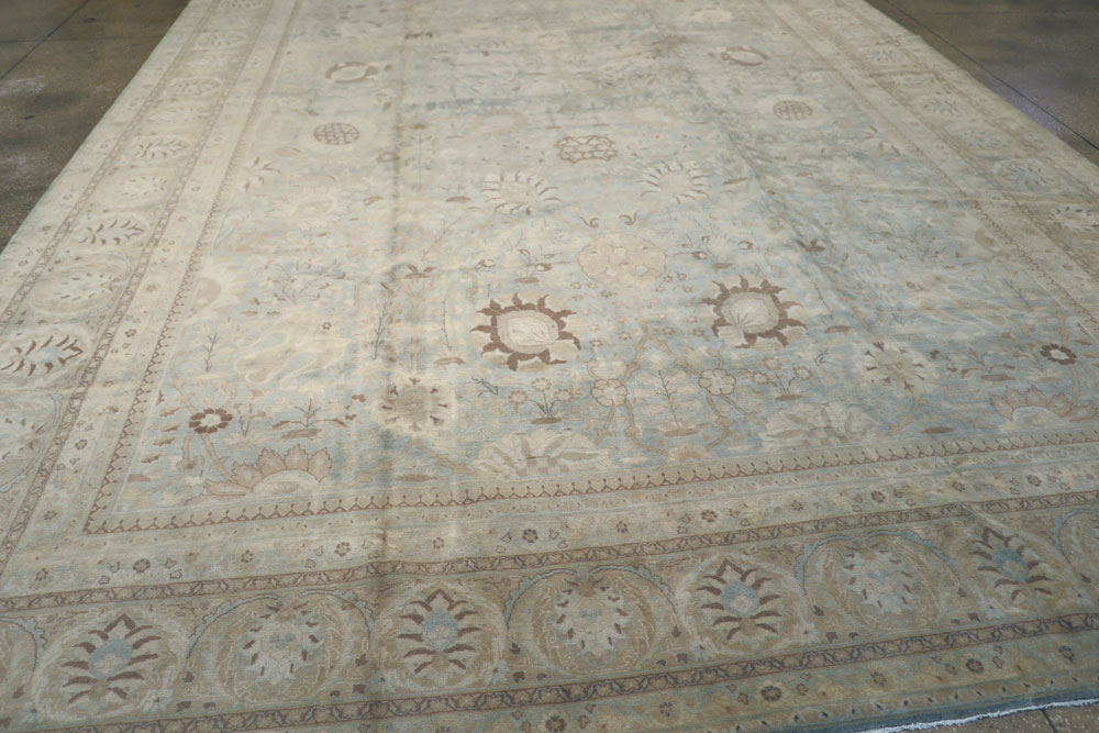 Antique Persian Tabriz Carpet, No.18382 - Gss