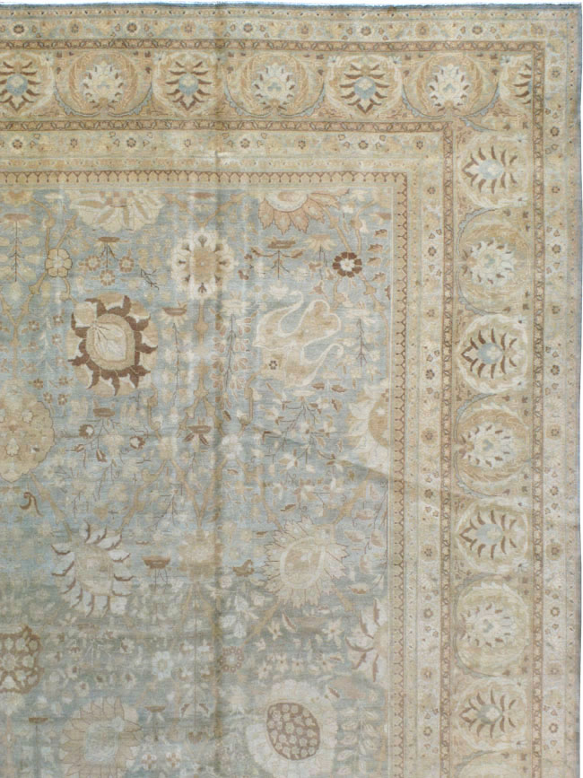 Antique Persian Tabriz Carpet, No.18382 - Gss
