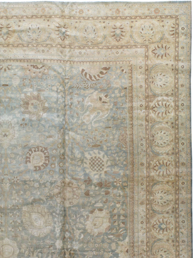 Antique Persian Tabriz Carpet, No.18382 - Gss