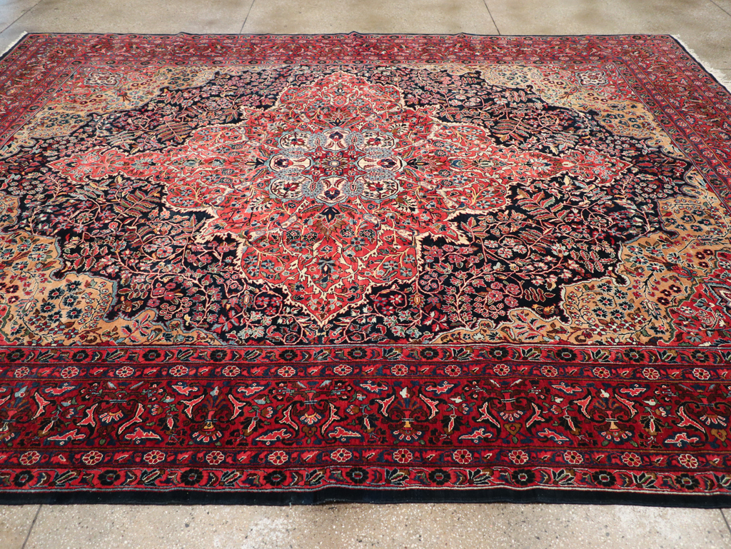 Antique Persian Sarouk Carpet, No.18387 - Gss