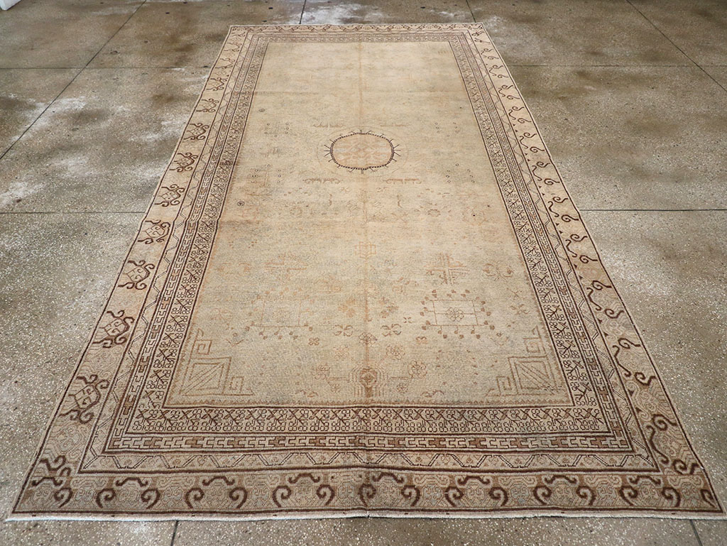 Vintage East Turkestan Khotan Carpet, No.18411 - Gss