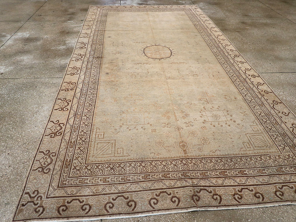 Vintage East Turkestan Khotan Carpet, No.18411 - Gss