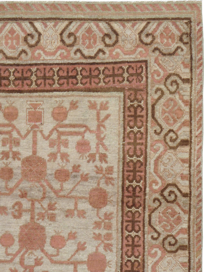 Vintage East Turkestan Khotan Rug, No.18442 - Gss