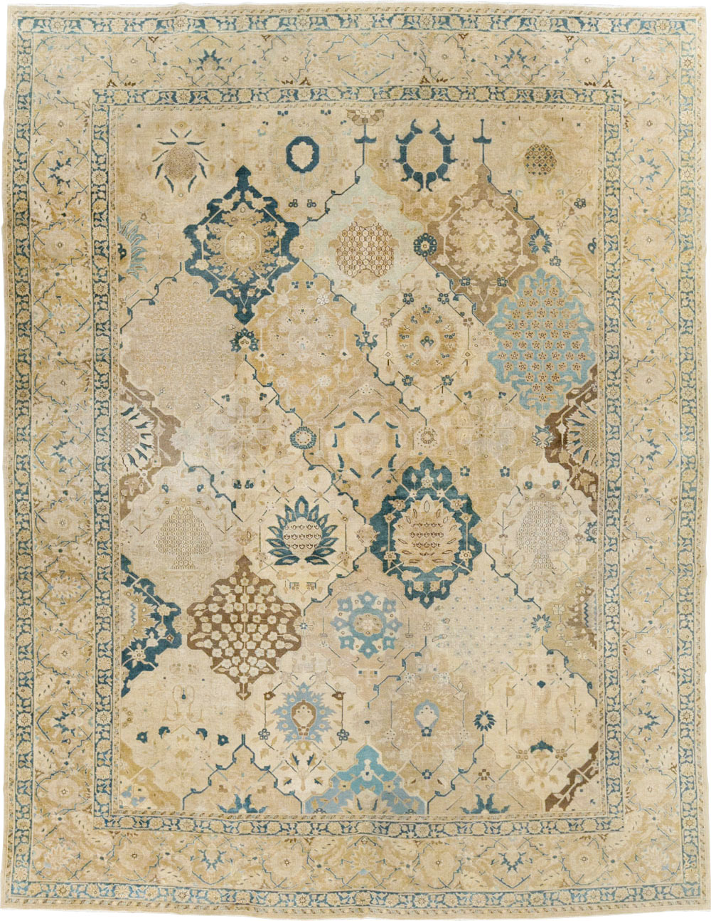 Antique Persian Tabriz Carpet, No.18571 - Gss