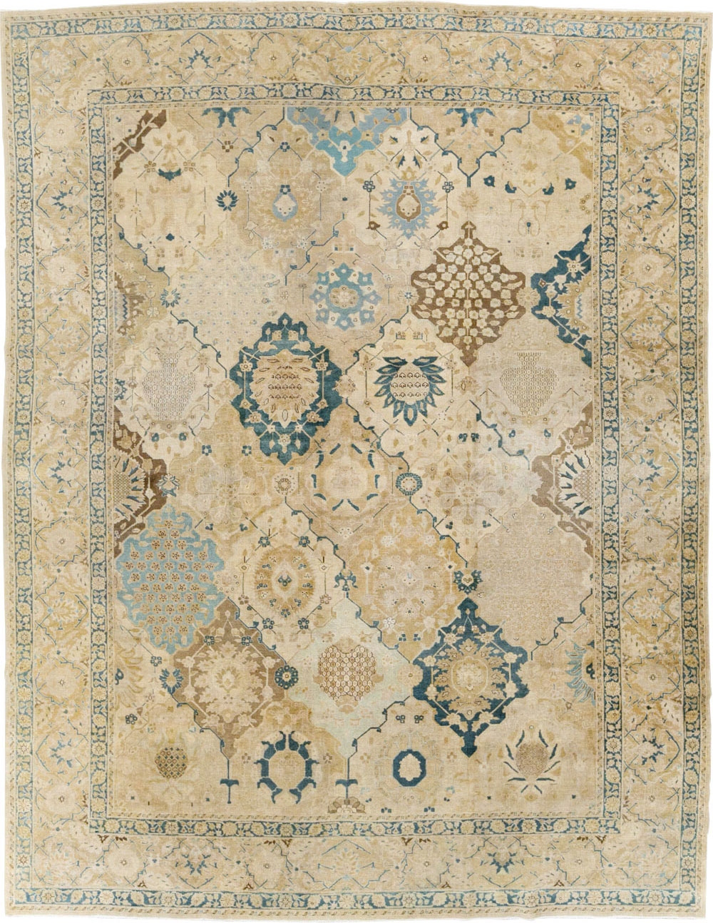 Antique Persian Tabriz Carpet, No.18571 - Gss