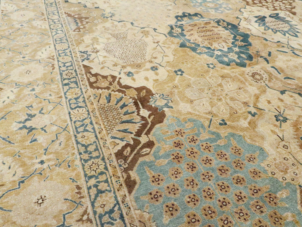 Antique Persian Tabriz Carpet, No.18571 - Gss