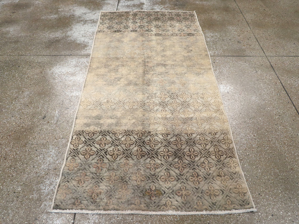 Vintage Turkish Anatolian Rug, No.18610 - Gss