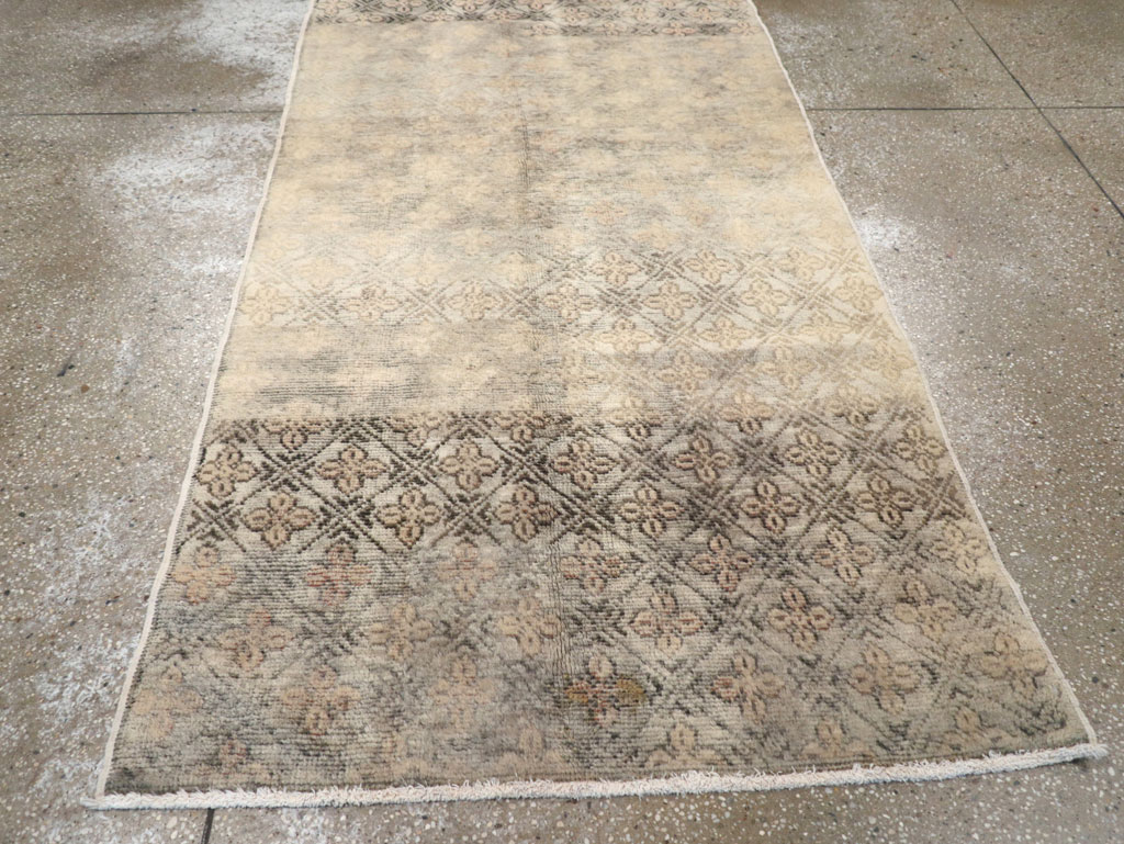 Vintage Turkish Anatolian Rug, No.18610 - Gss