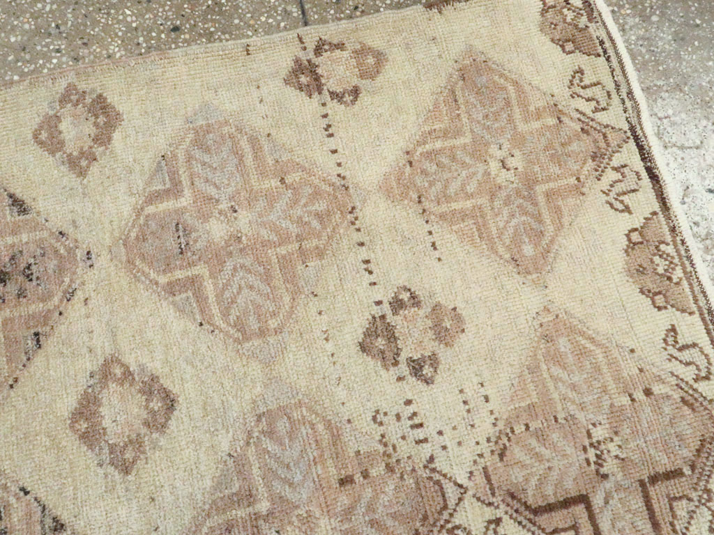 Vintage Turkish Anatolian Rug, No.18612 - Gss