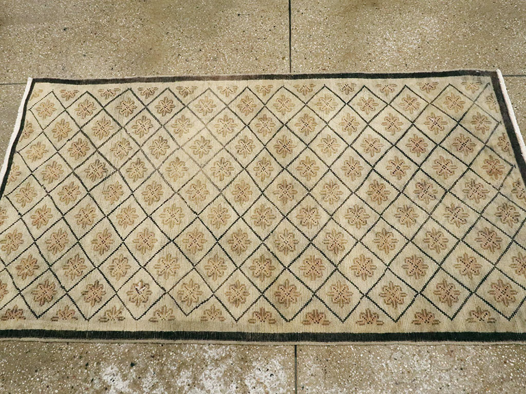 Vintage Turkish Anatolian Rug, No.18615 - Gss