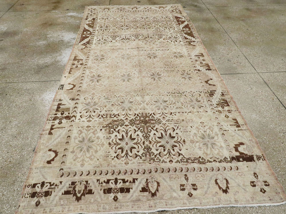 Vintage Turkish Anatolian Carpet, No.18629 - Gss