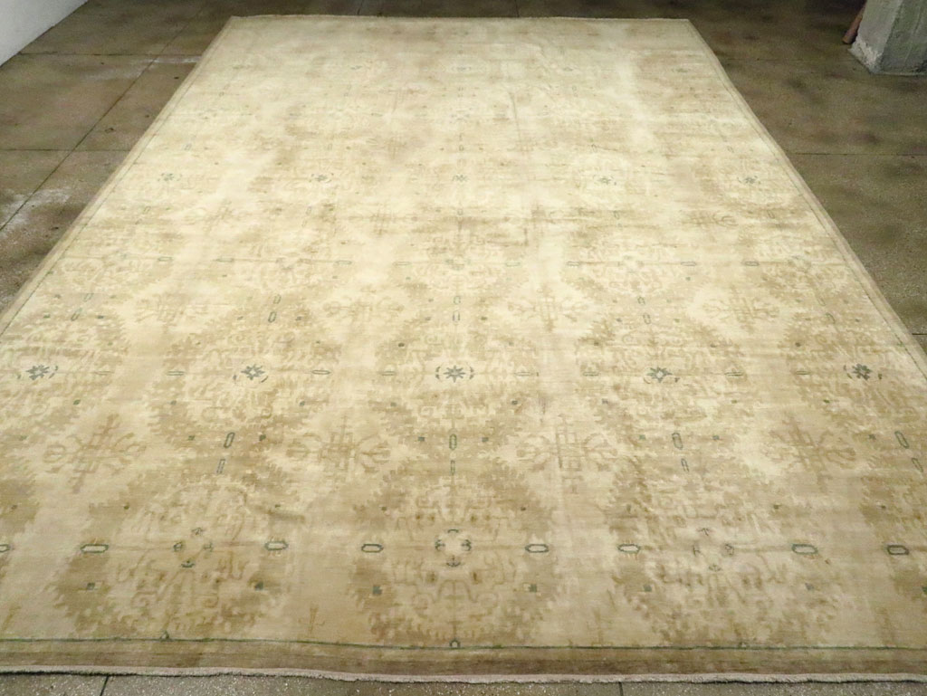 Vintage Indian Lahore Oversize Carpet, No.18660 - Gss