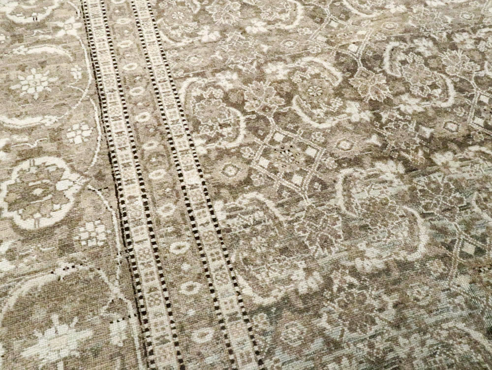 Antique Persian Tabriz Carpet, No.18662 - Gss
