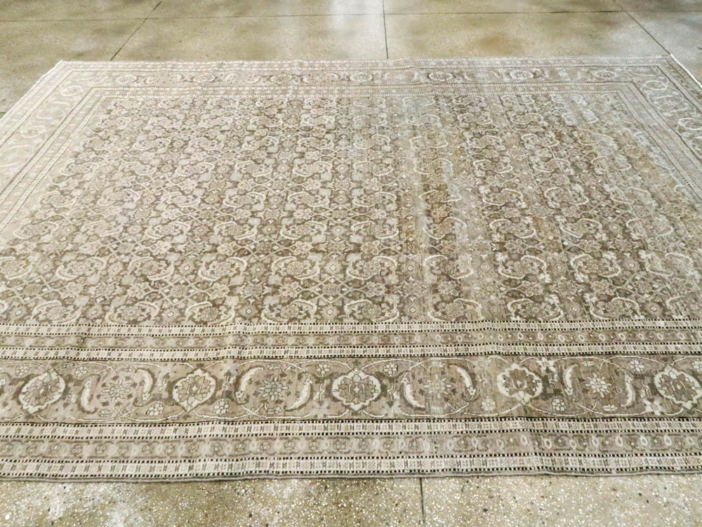 Antique Persian Tabriz Carpet, No.18662 - Gss