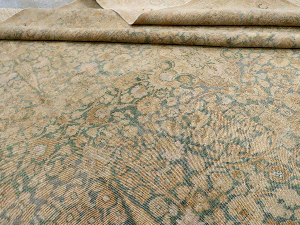 Antique Persian Mashad Carpet, No.18663 - Gss