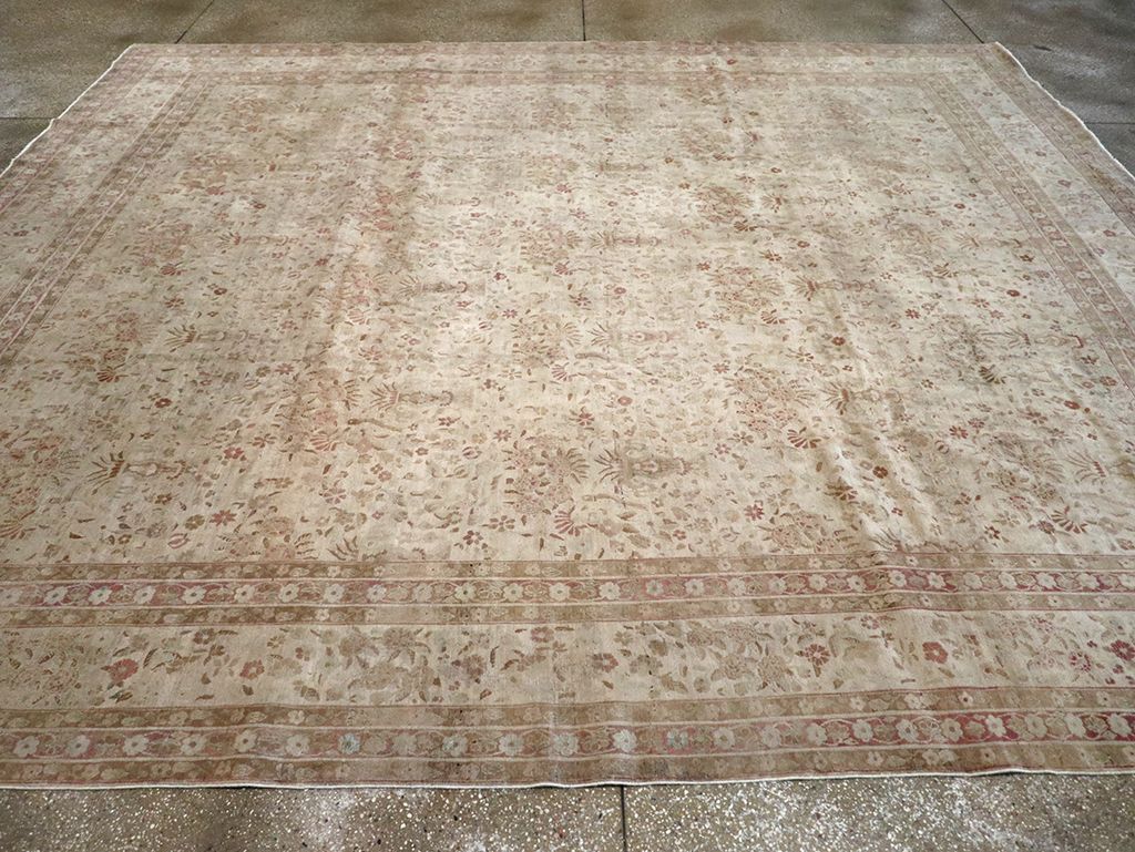 Antique Persian Lavar Kerman Carpet, No.18672 - Gss