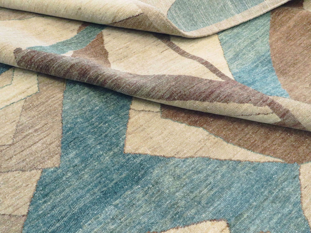 Modernist Persian Tabriz Room Size Carpet, No.18677 - Gss