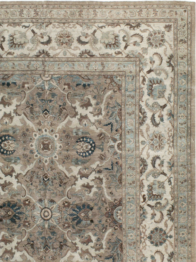 Antique Persian Tabriz Carpet, No.18680 - Gss