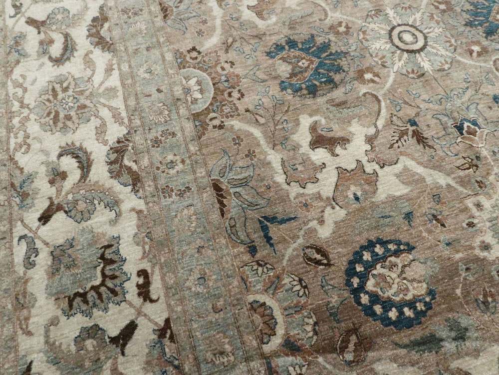 Antique Persian Tabriz Carpet, No.18680 - Gss