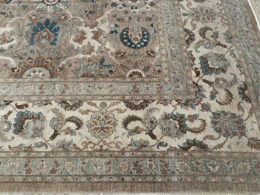 Antique Persian Tabriz Carpet, No.18680 - Gss