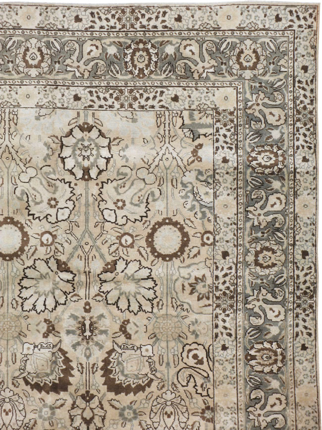 Antique Persian Tabriz Carpet, No.18693 - Gss