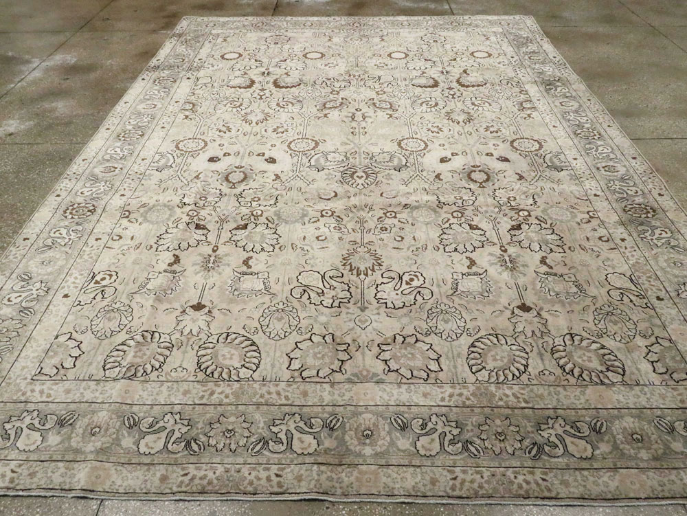 Antique Persian Tabriz Carpet, No.18693 - Gss