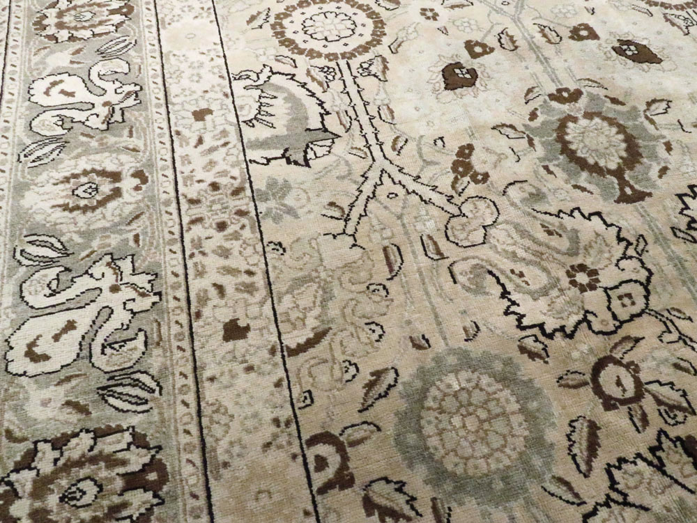 Antique Persian Tabriz Carpet, No.18693 - Gss