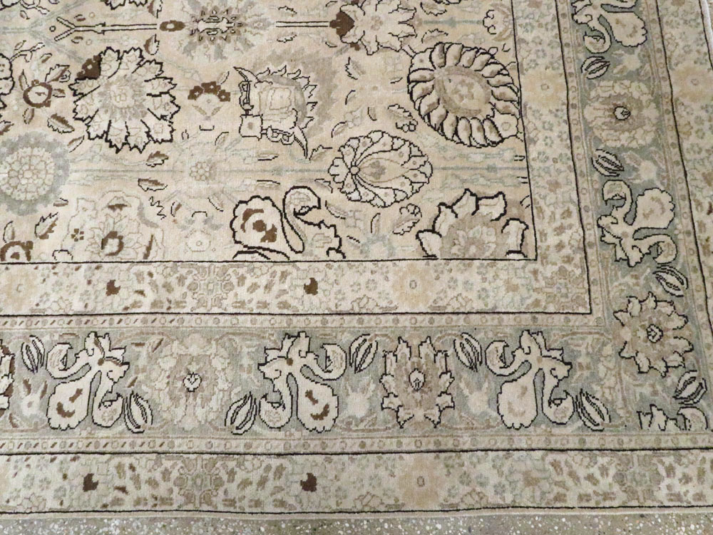 Antique Persian Tabriz Carpet, No.18693 - Gss