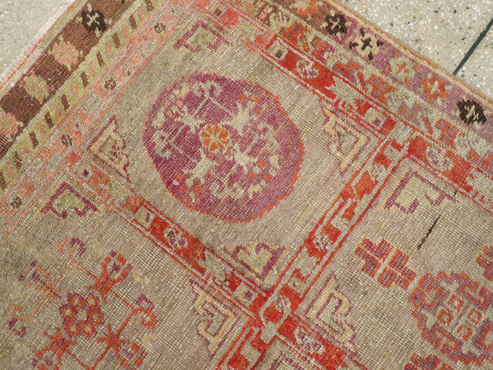 Vintage East Turkestan Khotan Rug, No.18717 - Gss