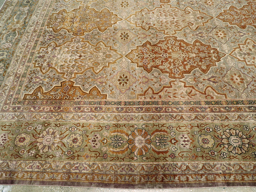 Antique Indian Lahore Carpet, No.18775 - Gss