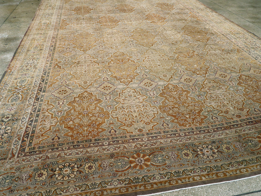 Antique Indian Lahore Carpet, No.18775 - Gss