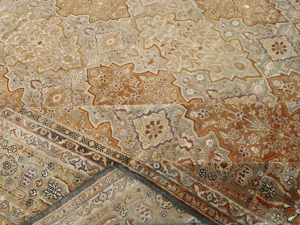 Antique Indian Lahore Carpet, No.18775 - Gss