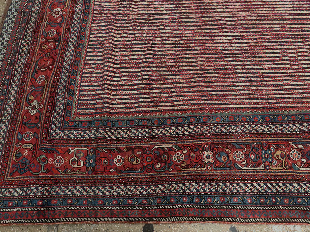 Antique Persian Qashqai Carpet, No.18791 - Gss